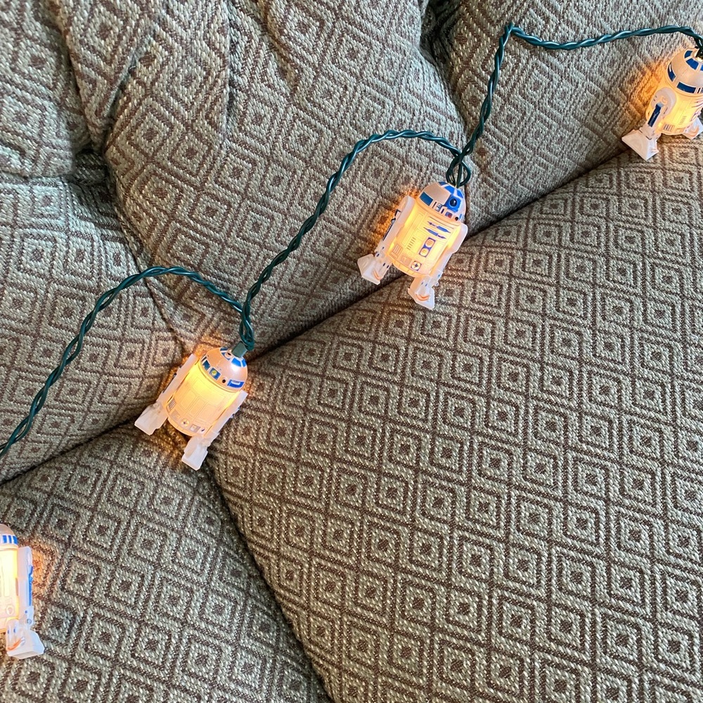 R2-D2 String lights - Picture 5 of 9